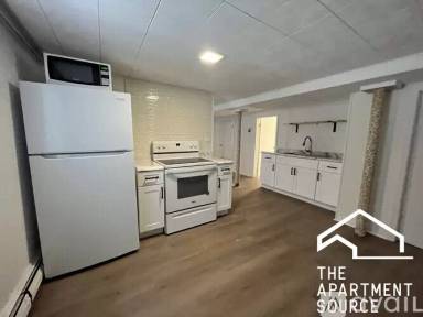 Main picture of 4051 N Kilbourn Ave
