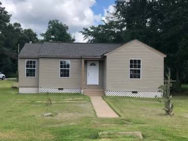 Main picture of 100 Wilson Dr