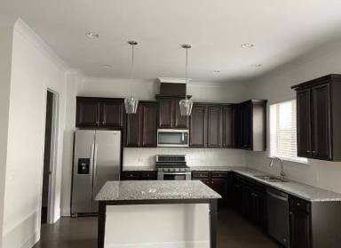 Main picture of 591 Alexander Hls