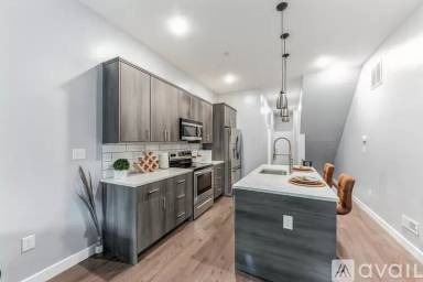 Main picture of 2122 N 7th St
