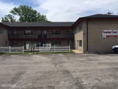 Main picture of 2106 E 2nd St