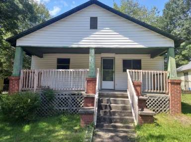 Main picture of 4615 Holly Ave