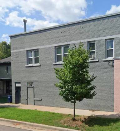 Main picture of 528 Chicago Ave