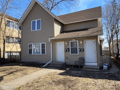 Main picture of 3043 Grand Ave S