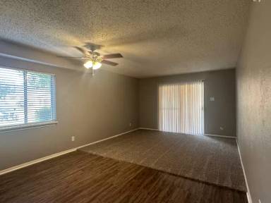 Main picture of 2114 E Marshall Ave