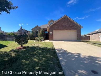 Main picture of 728 Middleglen Ct