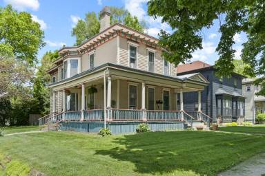 Main picture of 1240 W Washington Blvd