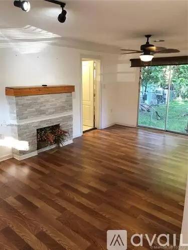 Main picture of 429 SW 14th Ave