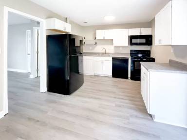 Main picture of 300 E Charlotte Ave