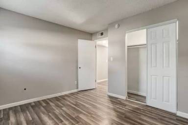 Main picture of Oakwood Garden Apartments