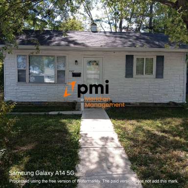 Main picture of 7387 E 54th St