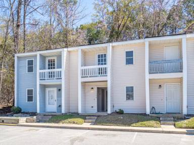 Main picture of 308 Percival Rd Apartments