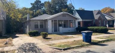 Main picture of 610 W 16th St