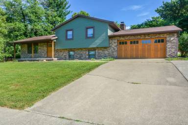 Main picture of 2309 E Arden Dr