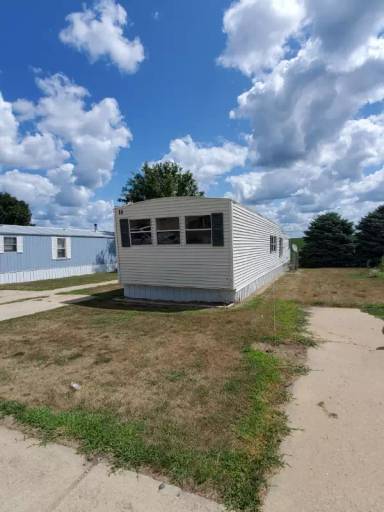 Main picture of 625 Beck Ave