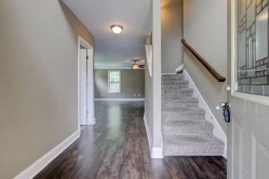 Main picture of 413 Woodtrace Dr