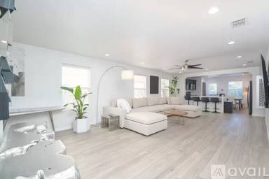 Main picture of 5822 Armstrong Wl