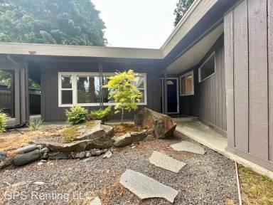 Main picture of 11805 SE 56th St