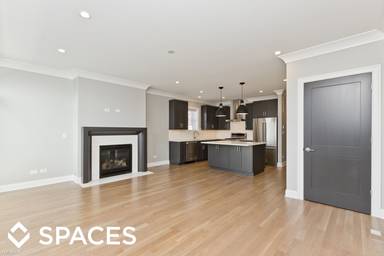 Main picture of 2319 N Southport Ave