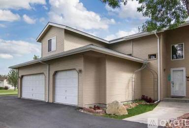 Main picture of 626 S 38th St W