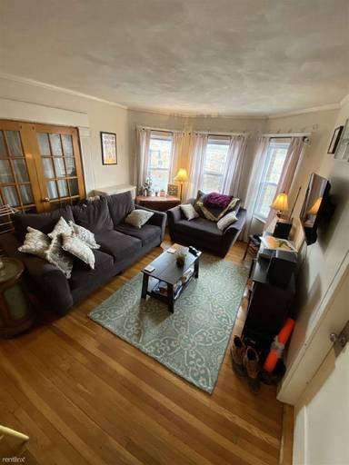 Main picture of 1500 Commonwealth Ave