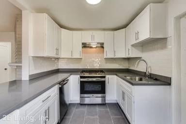 Main picture of 1217A University Ave