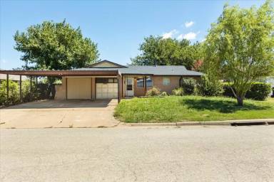 Main picture of 8004 S Miller Blvd