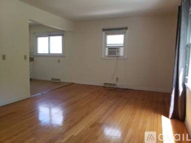 Main picture of 3810 Hoover Dr