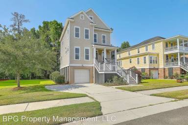 Main picture of 2360 Eagle Creek Dr