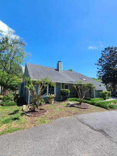 Main picture of 1124 Daffodil Ln