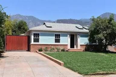 Main picture of 303 S Beveridge St