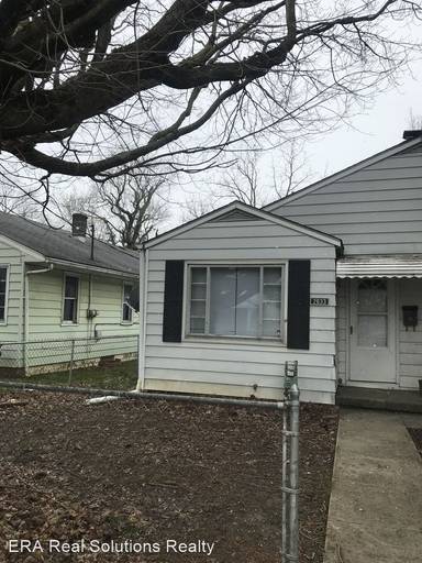 Main picture of 2631 S 6th St