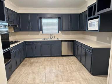 Main picture of 3738 Kenneth St