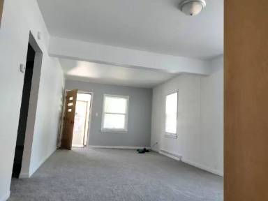 Main picture of 1545 Division St