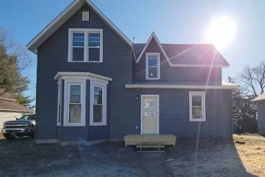 Main picture of 2327 4th St