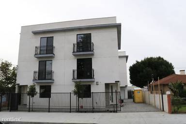 Main picture of 11724 Gilmore St