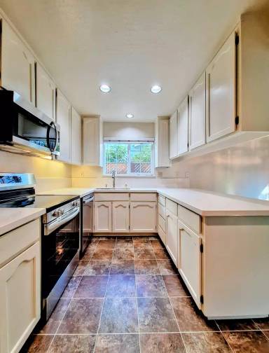 Main picture of 79 Shelley Ave
