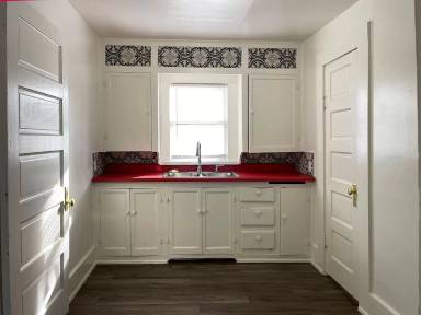 Main picture of 61 N Florence Ave