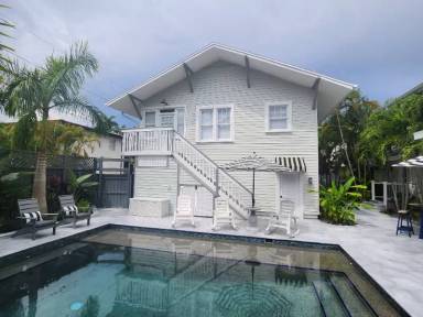 Main picture of 1876 Coffee Pot Blvd NE