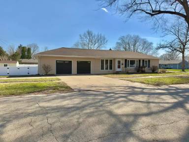 Main picture of 1311 Theodore St