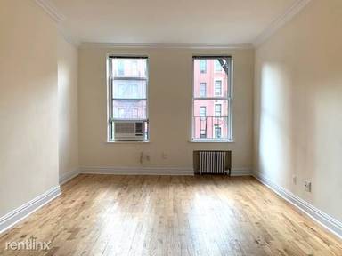 Main picture of 1588 York Ave