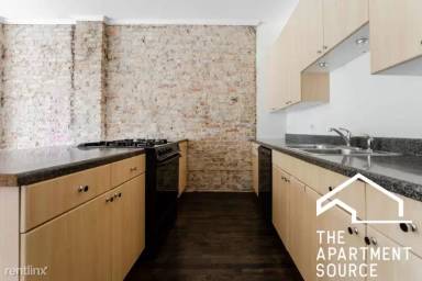 Main picture of 2336 N Milwaukee Ave