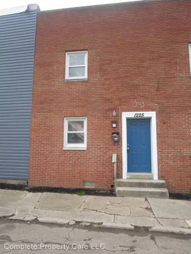 Main picture of 1221 S Franklin St