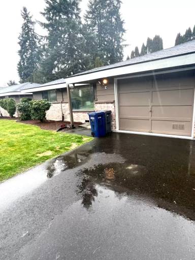 Main picture of 501 21st St SE