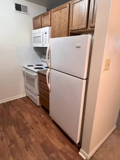 Main picture of Gold Falls Villa Apartments