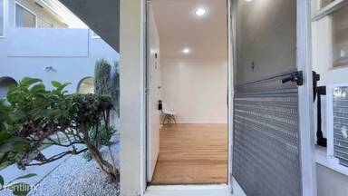 Main picture of 12360 Magnolia Blvd