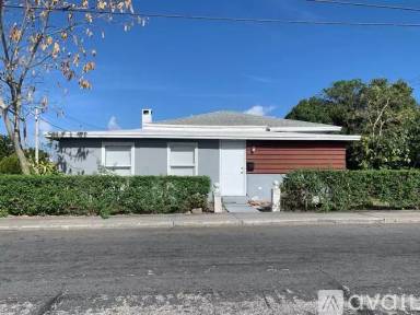 Main picture of 2212 Division Ave