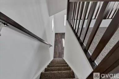 Main picture of 971 W Main St