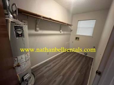 Main picture of 310 25th St NE