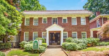 Main picture of 807 Penn Ave NE